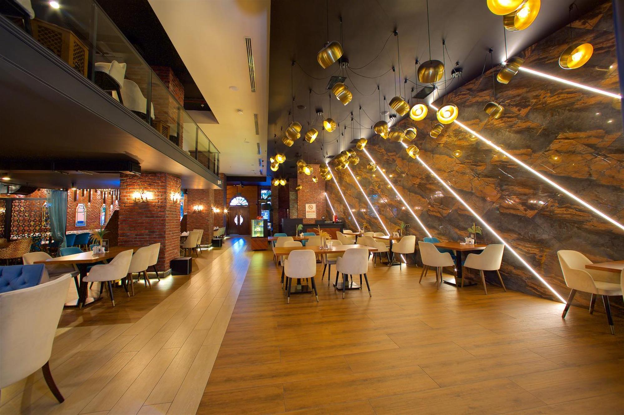 Ramada By Wyndham Istanbul Merter Luaran gambar Restaurant in the hotel