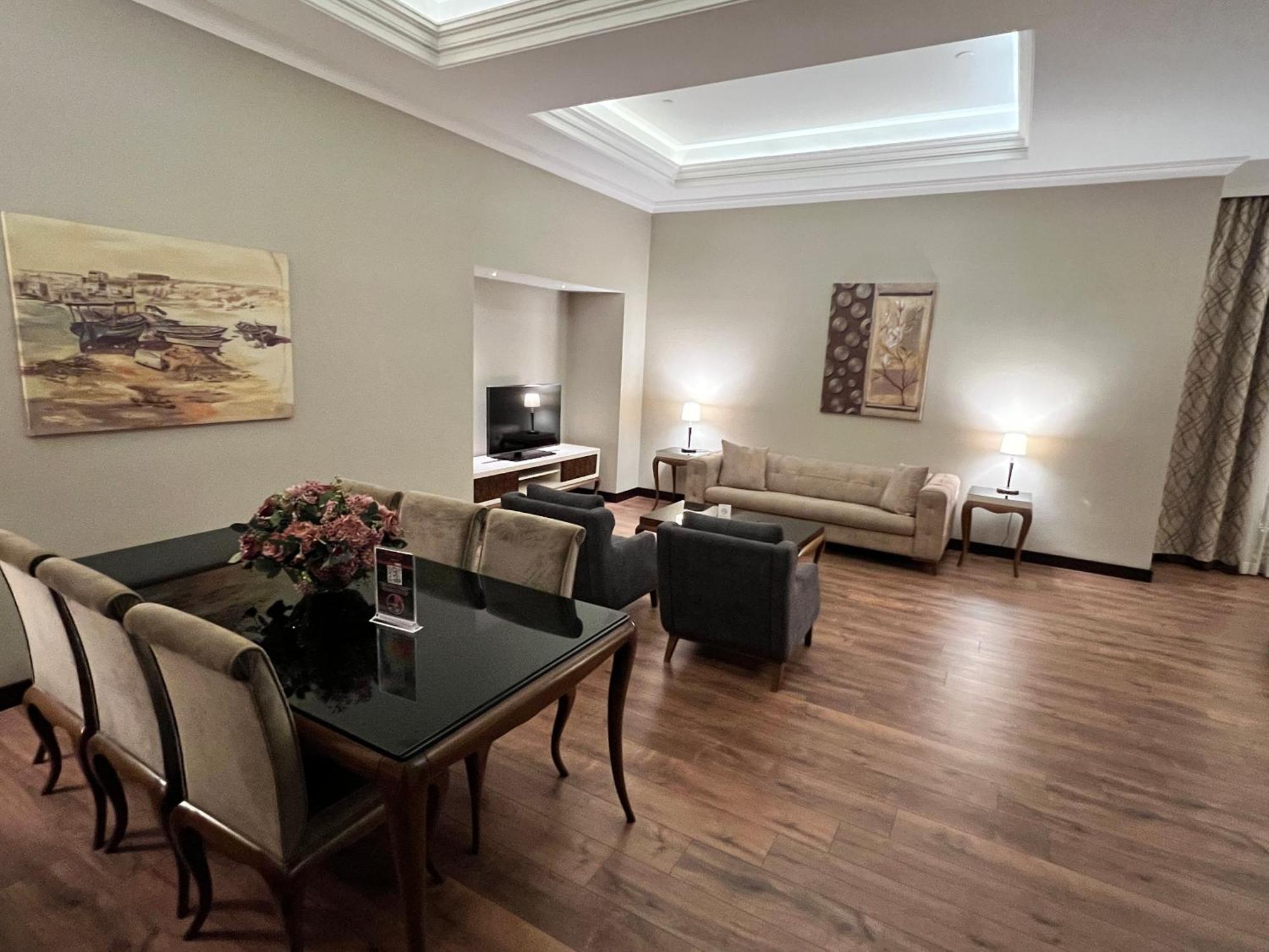 Ramada By Wyndham Istanbul Merter Luaran gambar Suite